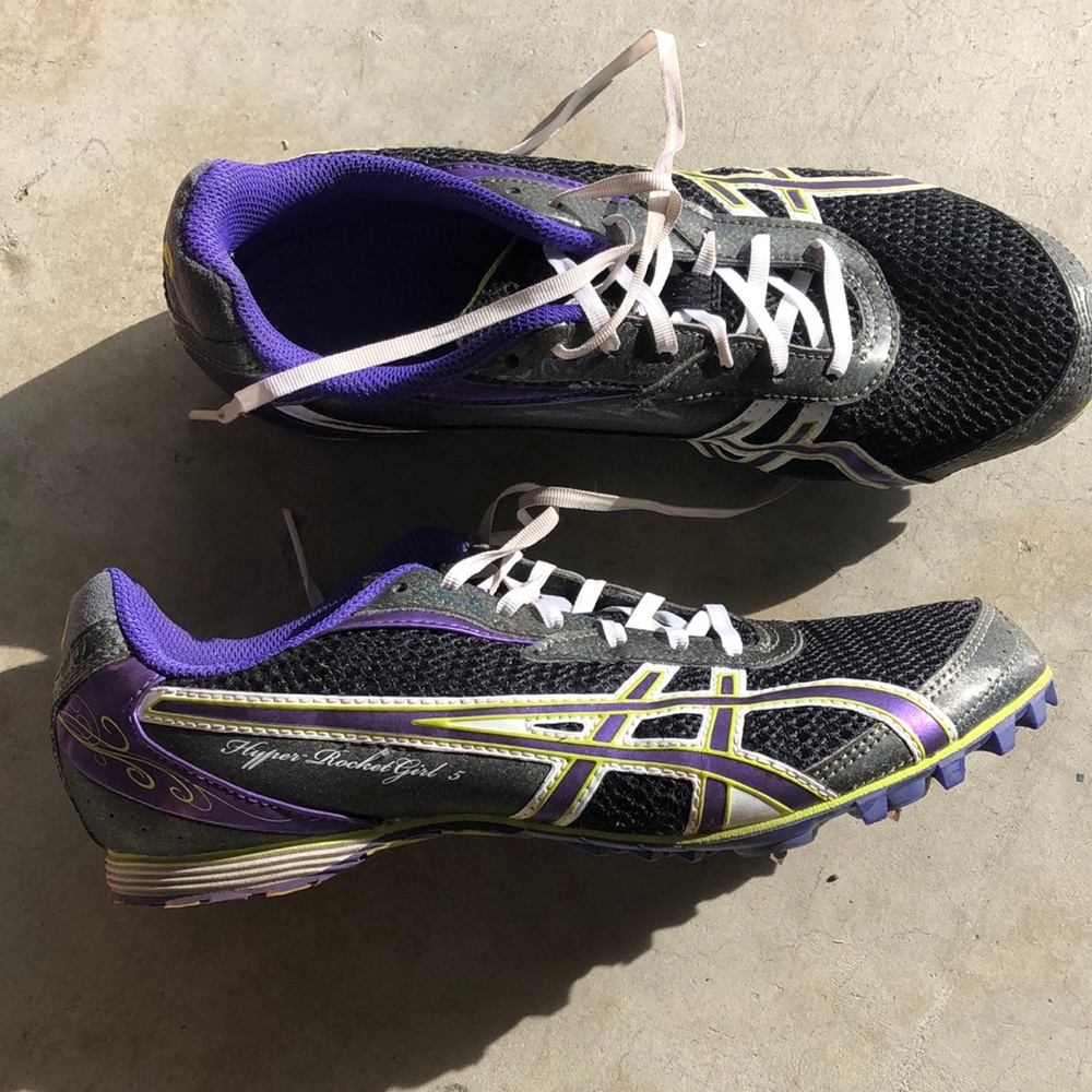 Asics- Track And Field Running Shoe - image 1